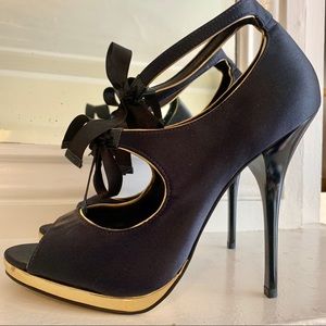 Navy & Gold Stilettos